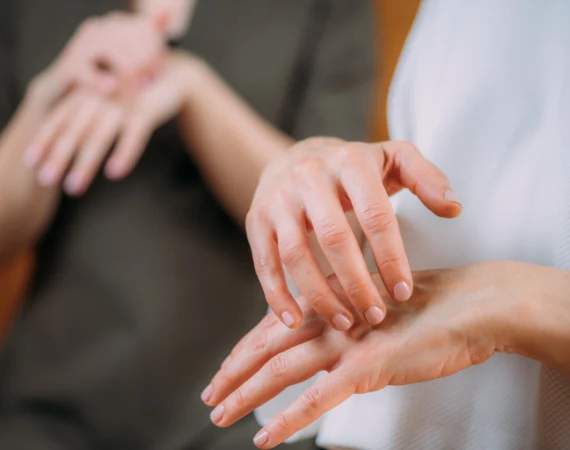 aromatherapy, essential oils, EFT, pain, bioresonance, sleep disorders, stress, PTSD