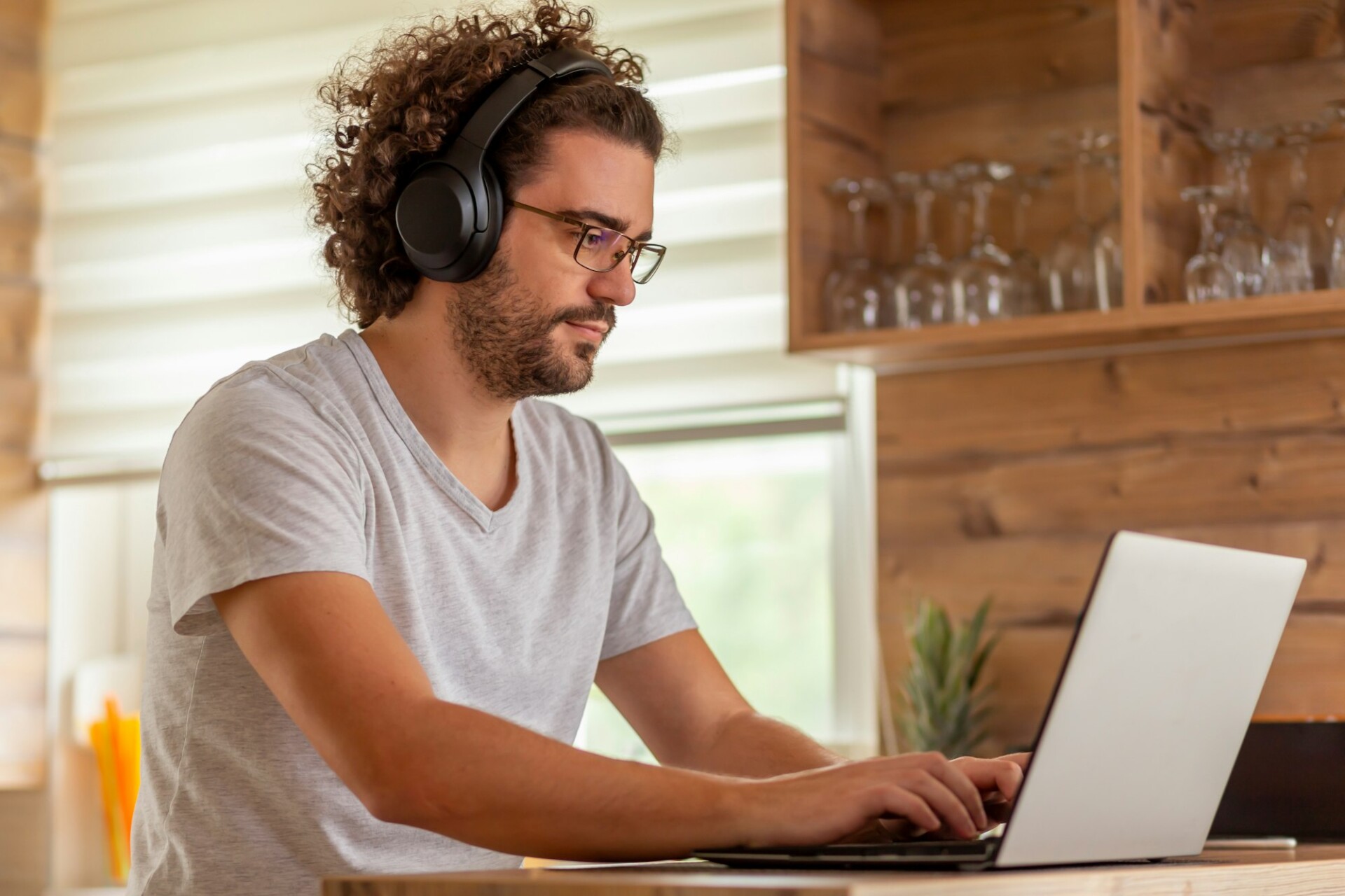 Man telecommuting